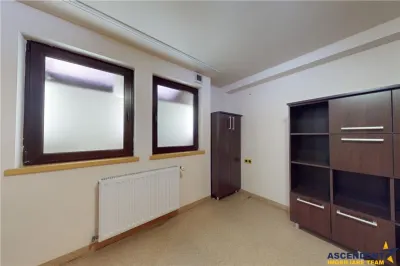Volum arhitectural remarcabil:Rezidential/ Sediu firma,Clinica,Investitie,Centru Civic, Brasov - foto 21