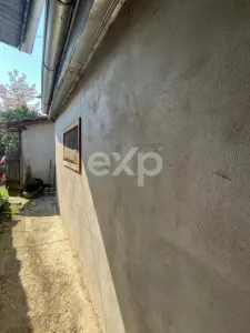 Casa cu 4 camere si baie + teren 567 mp pe Nicolae Balcescu in Gaesti - foto 3
