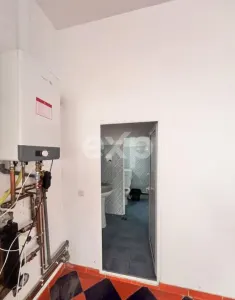 De inchiriat spatiu comercial, hale depozitare, birouri Gaesti - foto 8