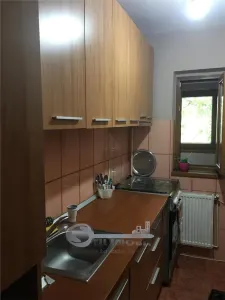Garsonieră de închiriat – Bd. Poitiers, etaj 2/3, centrală proprie - foto 7