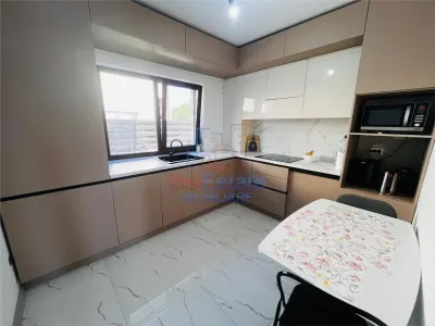 Zero comision - Casa cu 4 camere 2 bai mobilata si utilata zona Miroslava - foto 4