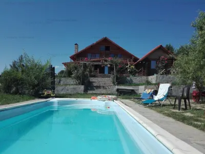 RATE Pensiune 12 cam Superba*** malul Lac Mocearu piscina ,16277mp - foto 2