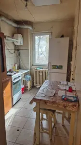 Apartament 3 camere  Astra,etajul 1,2 balcoane,120000 Euro - foto 4