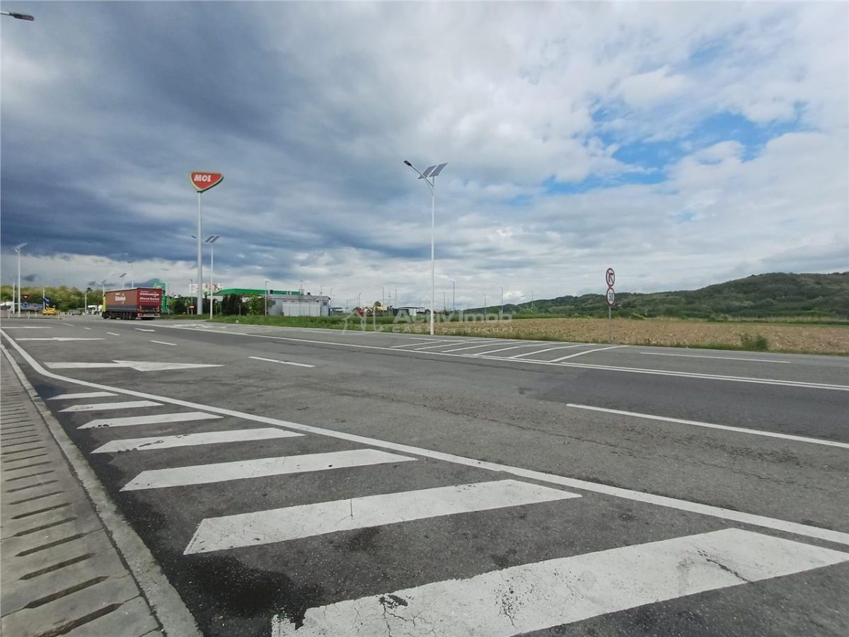 Teren de vanzare la 50 m de sensul Giratoriu Vestem - Vestem