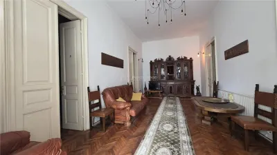 Casa cu etaj,teren 400 mp, pretabila : clinica, gradinita, birouri - foto 4