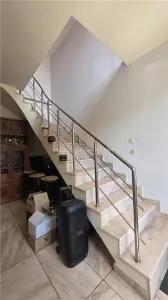 Casa cu etaj,teren 400 mp, pretabila : clinica, gradinita, birouri - foto 9