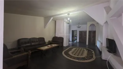 Casa cu etaj,teren 400 mp, pretabila : clinica, gradinita, birouri - foto 10