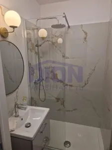 Apartament 2 camere renovat modern, zona Universitate - foto 6
