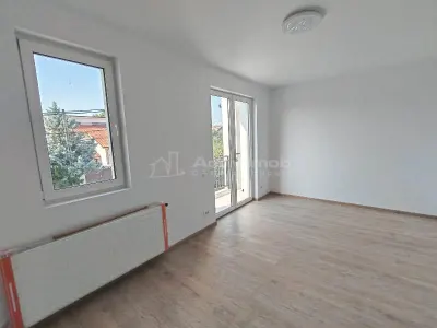Vanzare -  Casa  - Vila - Prelungirea Ghencea - Dantelei - teren 245mp -205000E -  Comision 0! - foto 10