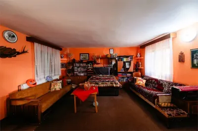 Pensiune cu teren de 5.700 mp, Runcu - Cheile Sohodolului - foto 9