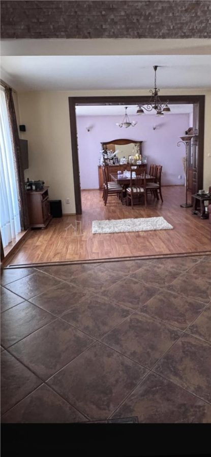 Casa eleganta S+P+E, teren 585 mp - Lapus - Craiova