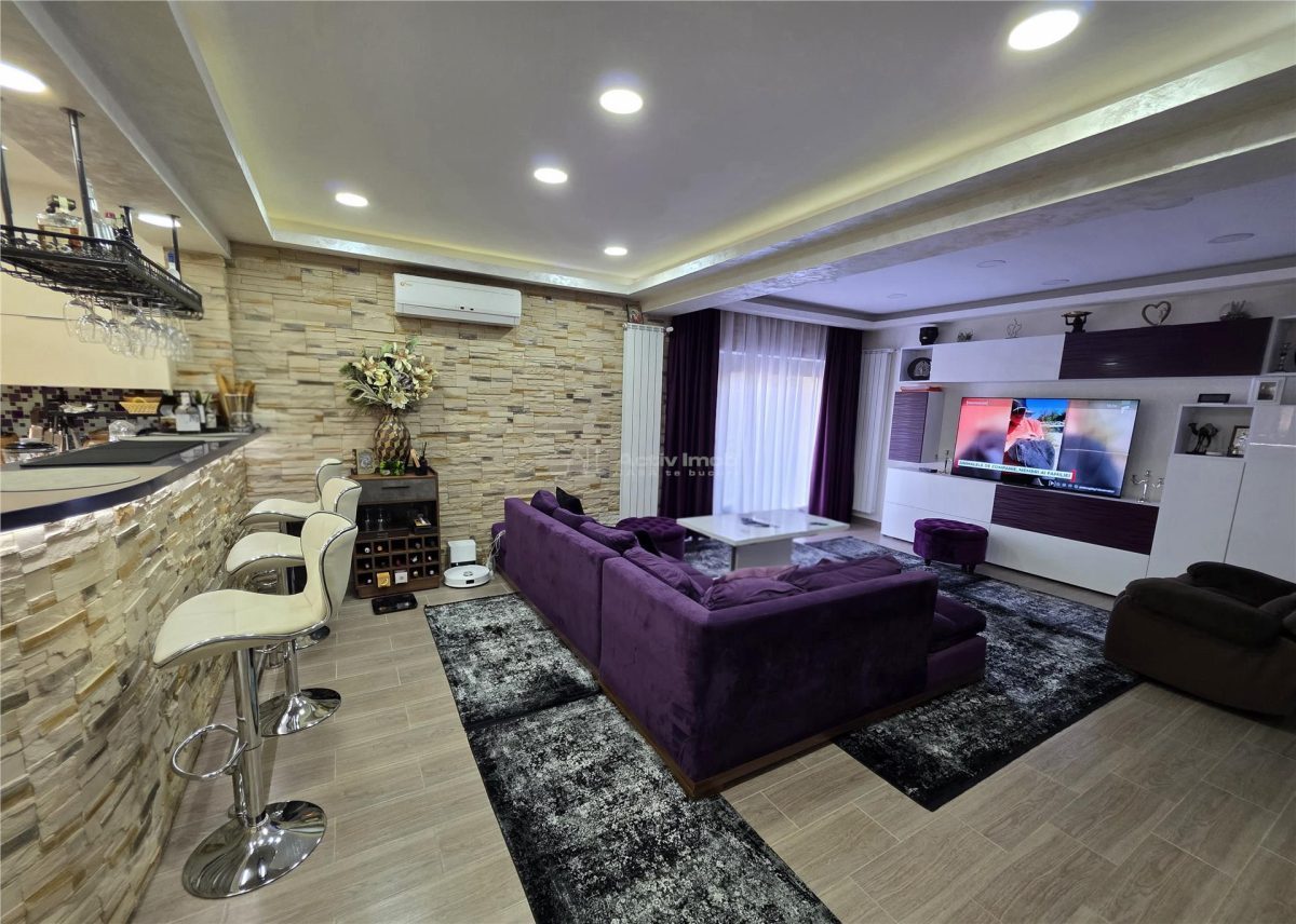 Casa complex - Green City - 4 camere- 3 bai - 130mp utili- 200mp curte - 1 Decembrie