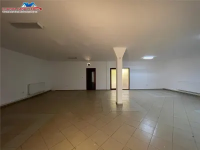 Spatiu de inchiriat  zona ultracentrala Tulcea - foto 15