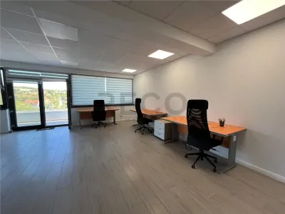RECO Casa de inchiriat pentru birouri / spatiu de locuit in Oradea- 5 minute de centru - foto 2
