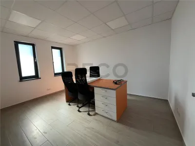 RECO Casa de inchiriat pentru birouri / spatiu de locuit in Oradea- 5 minute de centru - foto 18