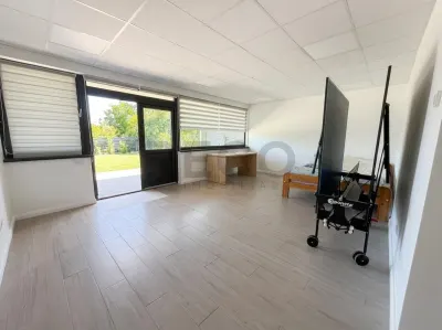 RECO Casa de inchiriat pentru birouri / spatiu de locuit in Oradea- 5 minute de centru - foto 4