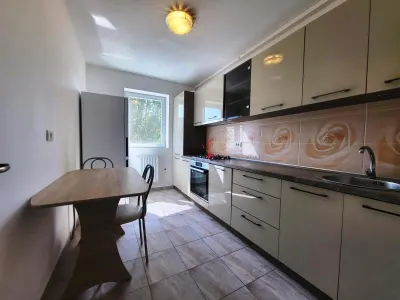 INCHIRIERE 3 CAMERE ETAJ 2/4 CU PARCARE - foto 5