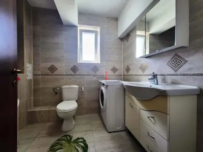 INCHIRIERE 3 CAMERE ETAJ 2/4 CU PARCARE - foto 7