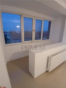 Dambovita - 2 Camere - Etaj intermediar cu LIFT - Decomandat - Complet renovat - foto 3