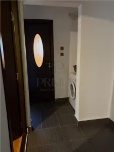 SOARELUI - ETAJ 3 - BLOC IZOLAT - 3 CAMERE - 2 BAI - 2 BALCOANE - CENTRALA PROPRIE - foto 7