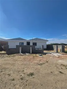 Duplex 4 camere - despartit prin CT - zona foarte buna - asfalt - posibilitate alegere finisaje - foto 3