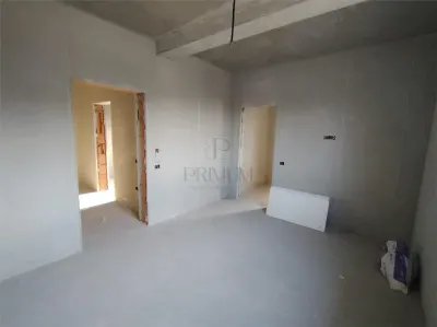 Duplex 4 camere - despartit prin CT - zona foarte buna - asfalt - posibilitate alegere finisaje - foto 9