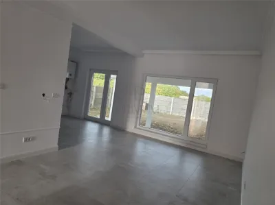 Duplex pe parter - 2 dormitoare - 2 bai - zona in dezvoltare - foto 18