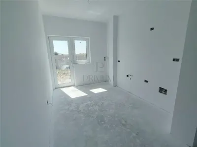 DUPLEX MANSARDABIL - SEPARAT PRIN BAIE - PERSONALIZARE INTERIOARA - foto 7