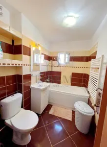 LUNEI - 3 CAMERE - 2 BAI - ETAJ 2 - CENTRALA PROPRIE - DECOMANDAT - foto 4