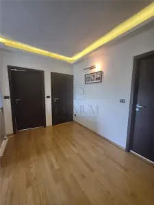 Casa individuala - zona excelenta - la cheie - foto 11