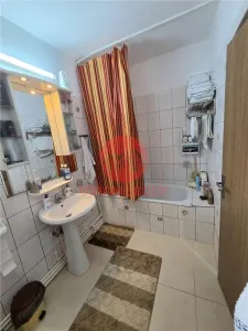 Casa Renovata, Teren 600 mp, 2 Intrari Separate, Navodari Zona Kaufland - foto 15
