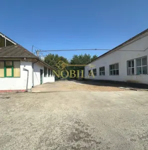 HALA/BIROURI/ HALA DEPOZIT SI 2900 MP TEREN DE VANZARE BACAU - foto 2