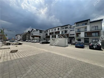 De vanzare apartament cu 2 camere decomandate si balcon etaj 2 zona Doamna Stanca - foto 8