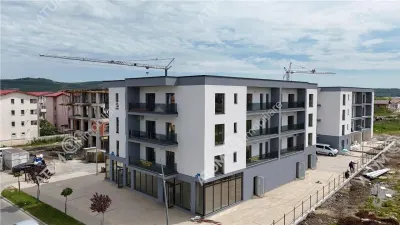 De vanzare in zona Pictor Brana apartament la cheie cu 3 camere 2 bai si balcon la etajul 1 - foto 2