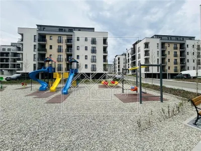 Apartament 2 camere, balcon, bloc nou, cu lift, zona buna - foto 2