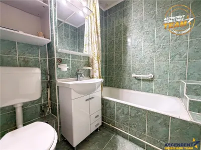 Apartament 2 camere, decomandat, etaj 2,  Lenin, Sfantu Gheorghe - foto 2
