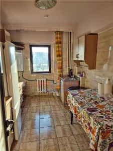 Pacurari - Apartament cu 3 camere 78 mp decomandat 2 bai - foto 6