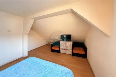 Apartament 3 camere balcon zona Vasile Aaron - foto 8