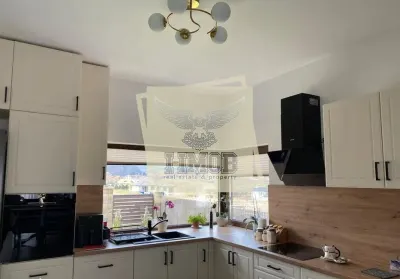 Casa individuala 5 camere 3 bai si garaj Cisnadie - foto 16