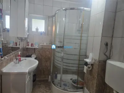 Apartament cu 3 camere parter cu 2 balcoane  Zona Radu Negru - foto 13