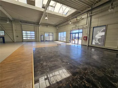 Showroom Auto Complet Echipat  - 1850 mp - Soseaua Alba Iulia - foto 18