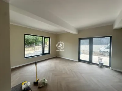 Casa/Vila plan parter 4 camere de vanzare - Tomesti - foto 13