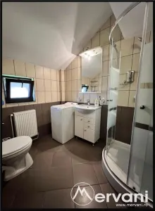 Vila cu 6 camere de vanzare in Brebu - foto 25