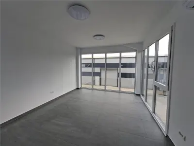 Stefanesti-A3-Centura-Hala 300 mp, birouri 50 mp-dublu acces - foto 3
