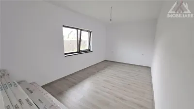 Casa Valea Lupului Popas Pacurari,Incalzire pardoseala,Asfalt - foto 10