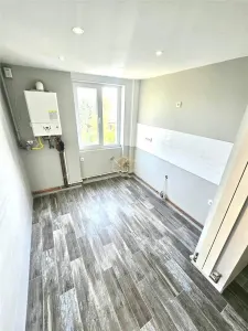 Etaj 3 | Apartament renovat cu 2 camere + garaj | Botizului - foto 13