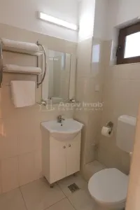 VANZARE - CLADIRE COMERCIALA  -  HOTEL - PRETABIL SI  PENTRU  AZIL - RAHOVA - MARGEANULUI - ANTIAERIANA  -- 17 CAMERE -  550000E  -   COMISION 0 ! - foto 7