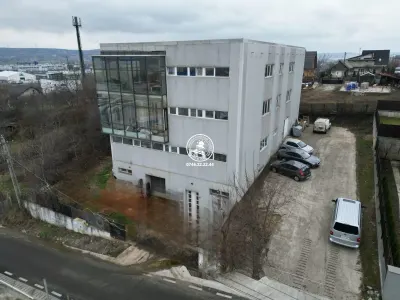 Spatiu comercial 1197 mp utili, 1000mp teren - Valea Lupului , Iasi - foto 2