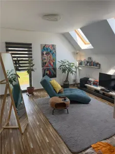Casă individuală de vânzare în Moșnița Veche – teren 700 mp, toate utilitățile - foto 3