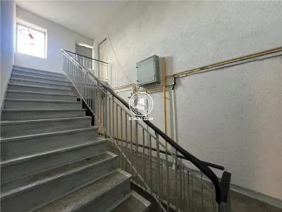 Apartament 3 camere  de vanzare  Nicolina, - foto 8